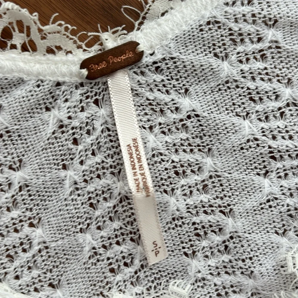 FREE PEOPLE DREAM GIRL POINTELLE LONG SLEEVE TOP